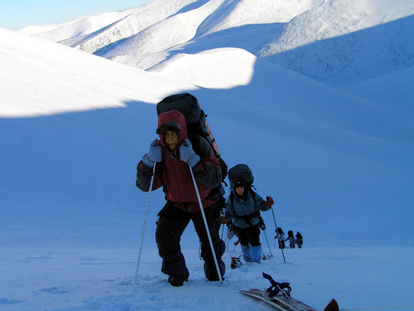 В гору можно идти только без лыж